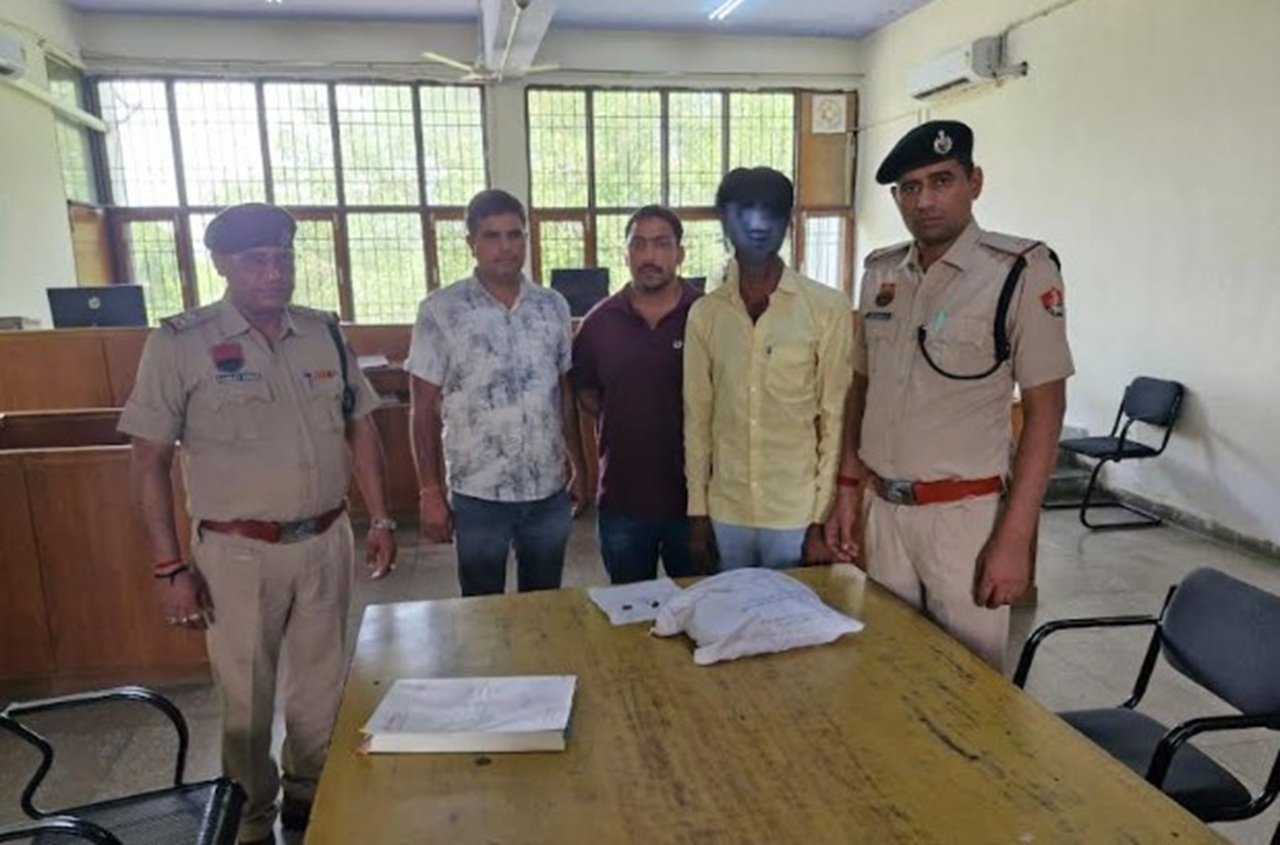 नूंह के गाँव सिंगार से नशा तस्कर को किया गिरफ्तार, एन.डी.पी.एस. अधिनियम की विभिन्न धाराओं में वाणिज्यिक मात्रा का मुकदमा दर्ज।