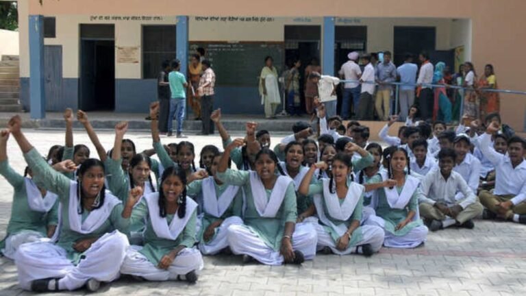 Haryana School Shift: दोहरे शिफ्ट के खिलाफ बेटियों का आंदोलन! जानिए पूरा मामला