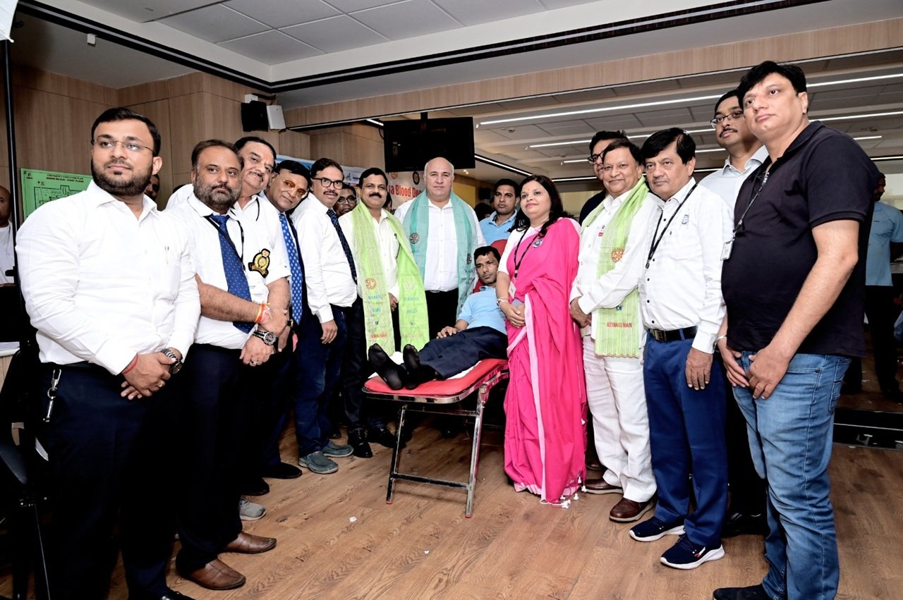 हीरो ग्रुप के संस्थापक स्वर्गीय बृजमोहन मुंजाल की जयंती पर रक्तदान शिविर आयोजित