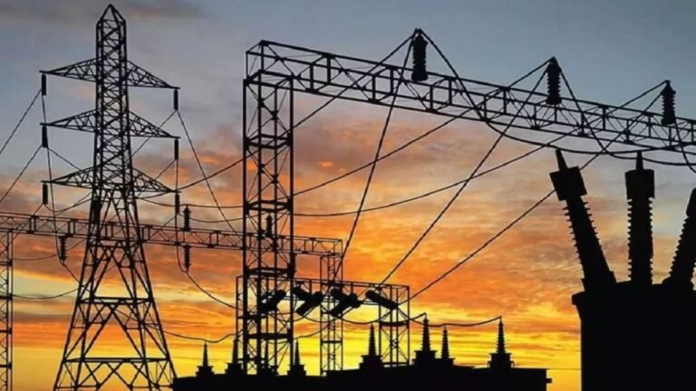 Fatehabad News: फतेहाबाद को मिलेगी 24 घंटे बिजली, 10 करोड़ की योजना से बदलेगा पूरा सिस्टम!
