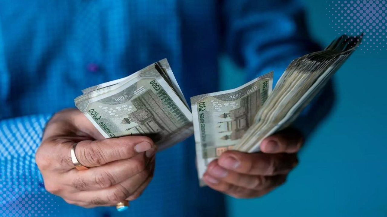 Haryana सरकार ने कच्चे कर्मचारियों के लिए दिया बंपर तोहफा, वेतन में हुई बढ़ोतरी, जानें कितनी मिलेगी सैलरी