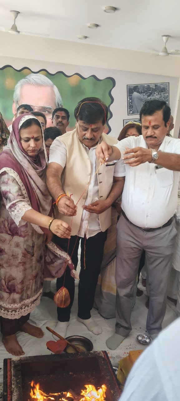 भारतीय जनता पार्टी की ओर से जिला अध्यक्ष डॉ वंदना पोपली की अध्यक्षता में भारत के यशस्वी प्रधानमंत्री श्री नरेंद्र मोदी का जन्मदिन बड़े ही धूमधाम और श्रद्धाभाव के साथ मनाया गया।