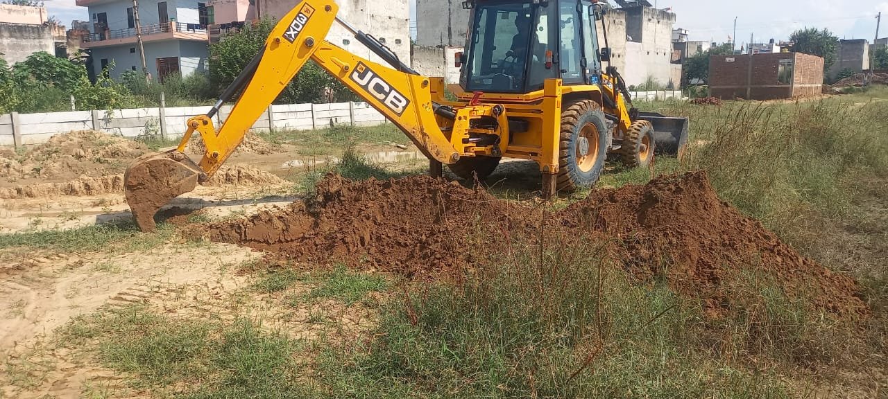 DTP takes big action in Dharuhera, bulldozers run on illegal colonies