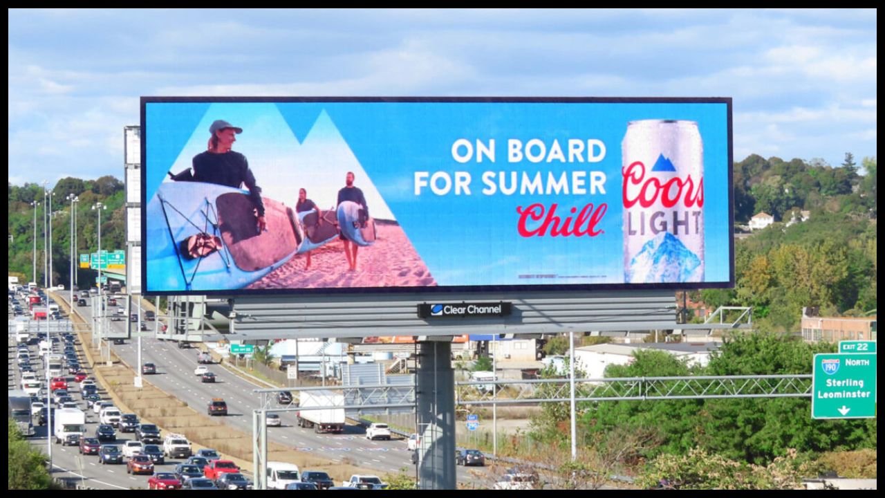 Haryana News: अब हरियाणा में ट्रैफिक लाइट के पास ही दिखेंगे बाहरी विज्ञापन, सड़क सुरक्षा को ध्यान में रखते हुए बदलाव