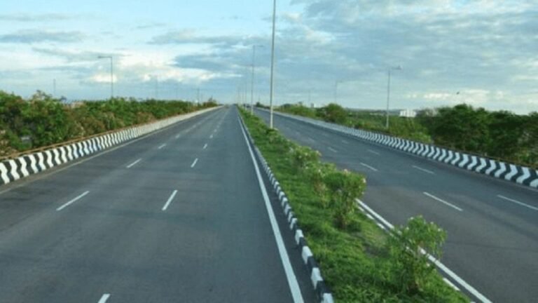 Haryana News: हरियाणा में 4827 करोड़ की सड़क उन्नयन योजना शुरू, 9410 किलोमीटर लंबी सड़कों से जुड़े शहर और गांव