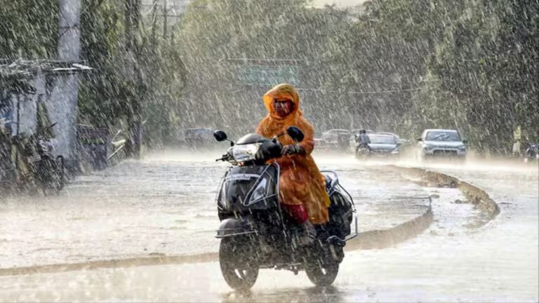 Haryana Weather: हरियाणा में मानसून का कहर जारी, 20 जिलों में बारिश और बाढ़ का खतरा बरकरार!