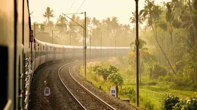 Indian Railways: उत्तर भारत में नई सुपरफास्ट ट्रेन! चंडीगढ़-उदयपुर सीधी कनेक्टिविटी से बढ़ेगी यात्रा सुविधा