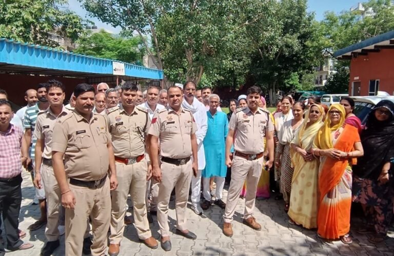 Haryana:  M2K सोसाइटी धारूहेड़ा में  नशे के दुष्प्रभाव, साइबर अपराध व महिला विरुद्ध अपराध बारे किया जागरूक