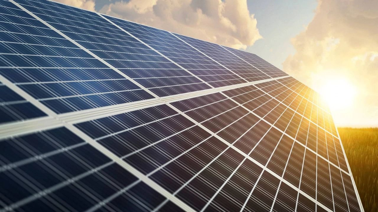 Haryana News: चंडीगढ़ की साइकिल ट्रैक पर सोलर पैनल की योजना, शहर बनेगा भारत का पहला मॉडल सोलर सिटी