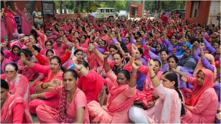 Haryana News: हिसार स्वास्थ्य विभाग ने 49 कर्मियों को नोटिस थमाया, 31 आशा वर्करों पर पेनल्टी, सख्ती की कार्रवाई जारी