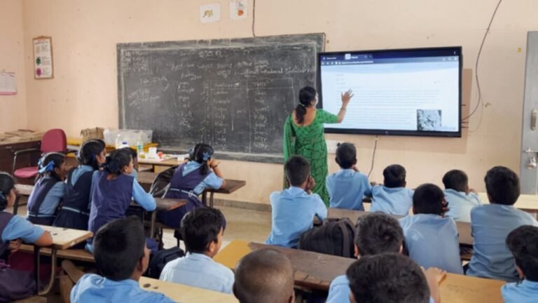 Haryana: हरियाणा सरकार की बड़ी पहल, अब सरकारी स्कूलों में सिखाई जाएगी रोबोटिक्स और एआई, 1100 टीचरों ने लिया प्रशिक्षण