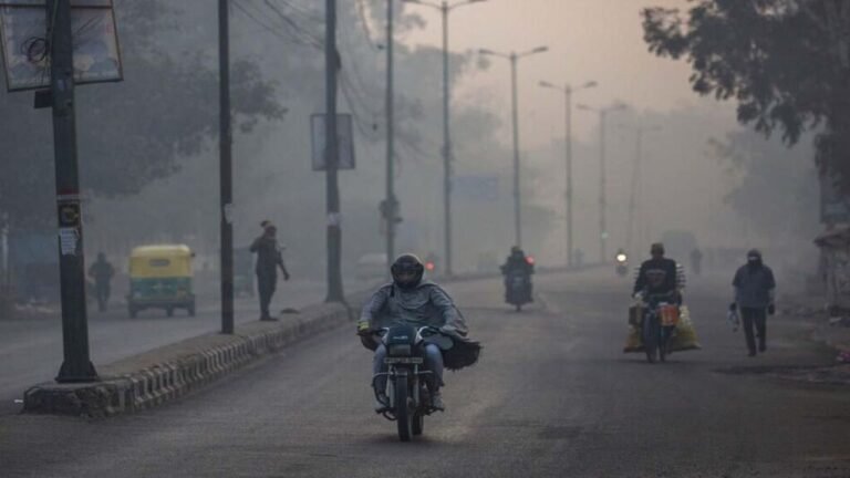 Haryana Weather News: हरियाणा में तापमान में गिरावट, 15 साल का रिकॉर्ड टूटने के आसार, प्रदूषण ने लोगों की चिंता बढ़ाई