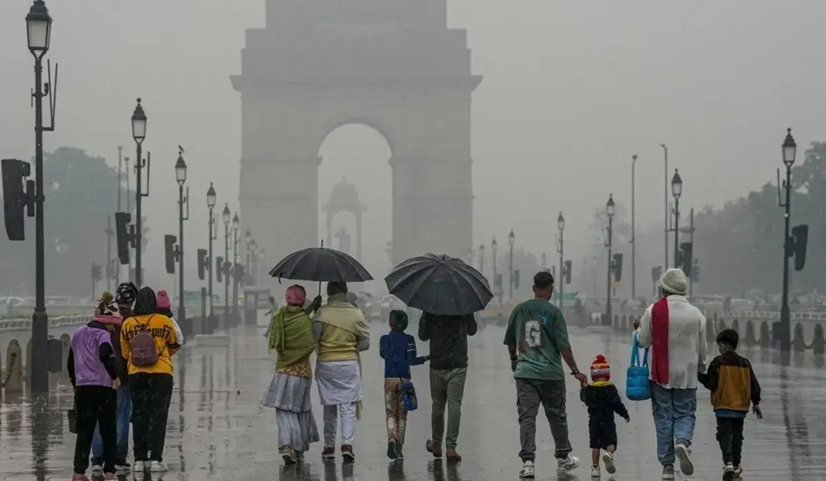Delhi Weather: दिल्ली में बढ़ी ठंड, 26 से 28 नवंबर तक बारिश की संभावना, मौसम विभाग का अलर्ट