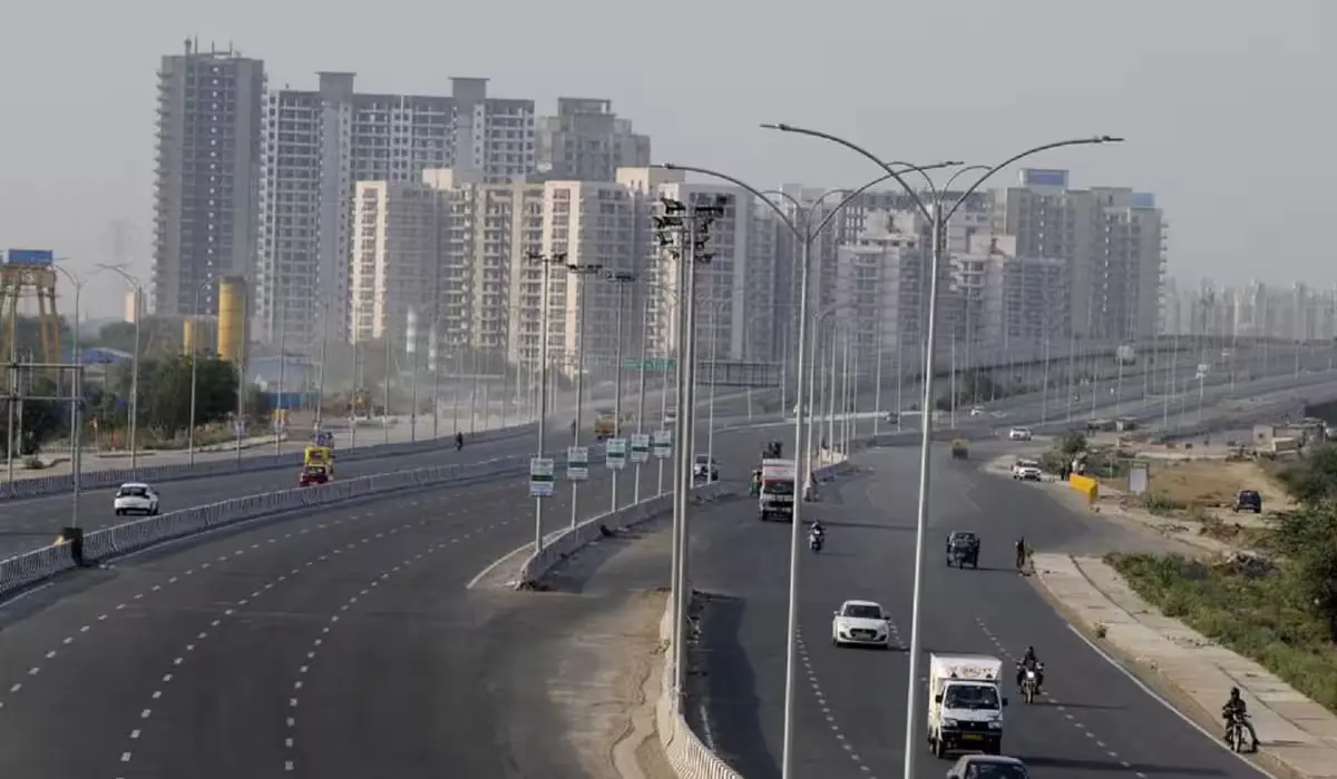 Dwarka Expressway: 50 करोड़ की योजना से द्वारका एक्सप्रेसवे होगा सुरक्षित, आवारा पशुओं से मिलेगा राहत