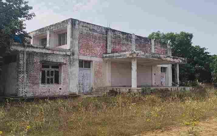 राजीव गांधी स्टेडियम धारूहेड़ा बदहाली पर बहा रहा आंसू, सुविधाओं के नाम पर कुछ नहीं