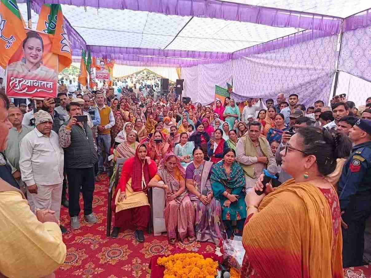 Haryana News: धारूहेड़ा में बनेगा सामुदायिक स्वास्थ्य केंद्र, मंत्री आरती राव ने किया औचक निरीक्षण