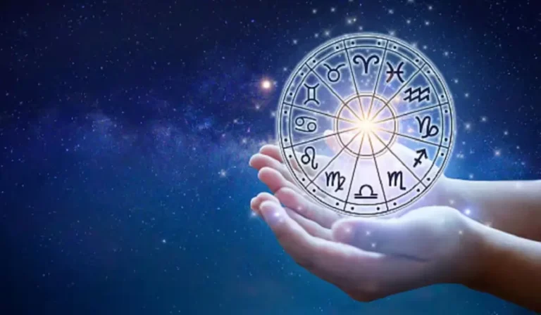 December Rashifal 2025 Lucky Zodiac Sign: आ रहा है दिसंबर का चमत्कारी बदलाव इन 3 राशियों की चमकेगी किस्मत पैसा और तरक्की मिलेगी लगातार