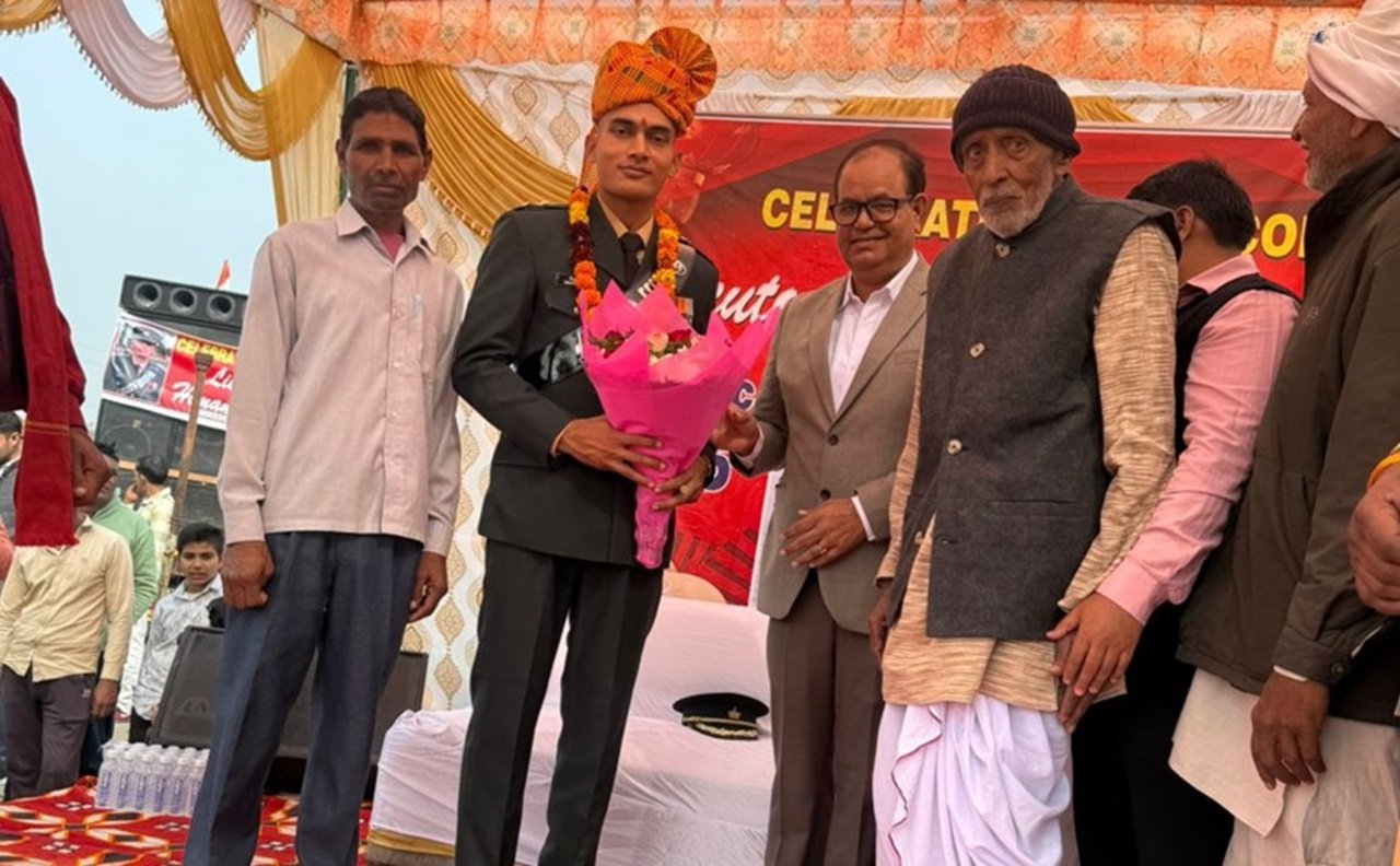 बादल यादव बने भारतीय सेना में लेफ्टिनेंट, रेवाड़ी पहुंचने पर हुआ स्वागत