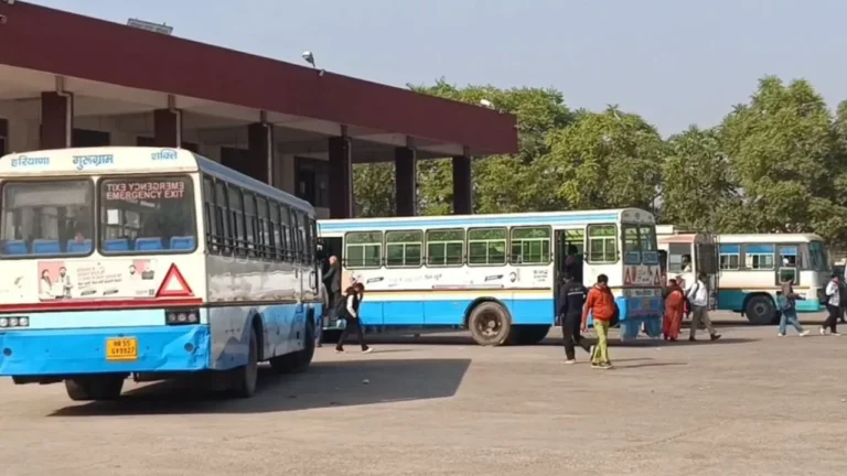 Gurugram News: गुरुग्राम-सोहना सिटी बस सेवा अचानक बंद, छात्रों की पढ़ाई खतरे में, क्या मिलेगा कोई समाधान?