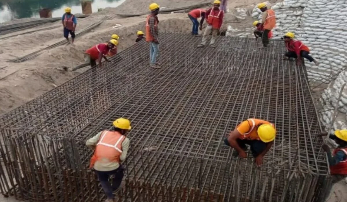 Delhi-Noida चिल्ला एलिवेटेड रोड का निर्माण तेज, 2027 से पहले छह लेन की सड़क पूरी होने की उम्मीद