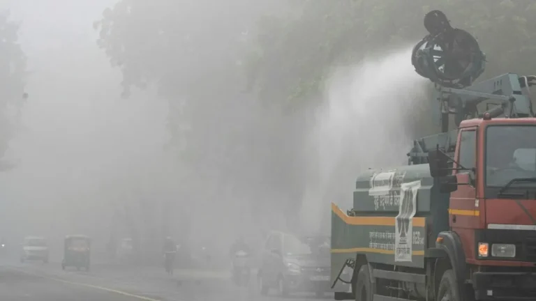 Delhi Pollution Update: क्या दिल्ली-NCR में नए प्रदूषण नियम आम लोगों की मुश्किलें और बढ़ा देंगे?