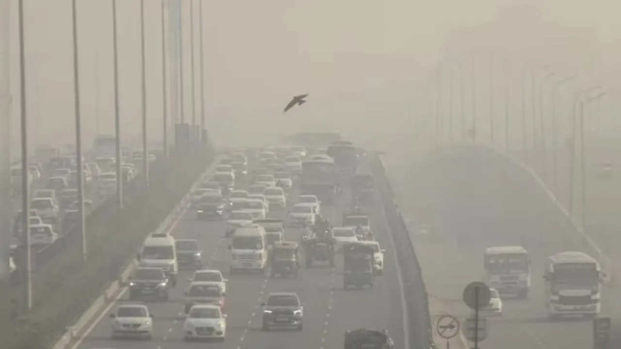Delhi Pollution: क्या दिल्ली में बिना PUC सर्टिफिकेट वाहन चलाना अब असंभव हो जाएगा?