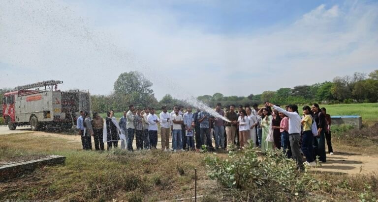 Rewari: कृषि विश्वविद्यालय बावल  में आगजनी से निपटने के दिए  टिप्स