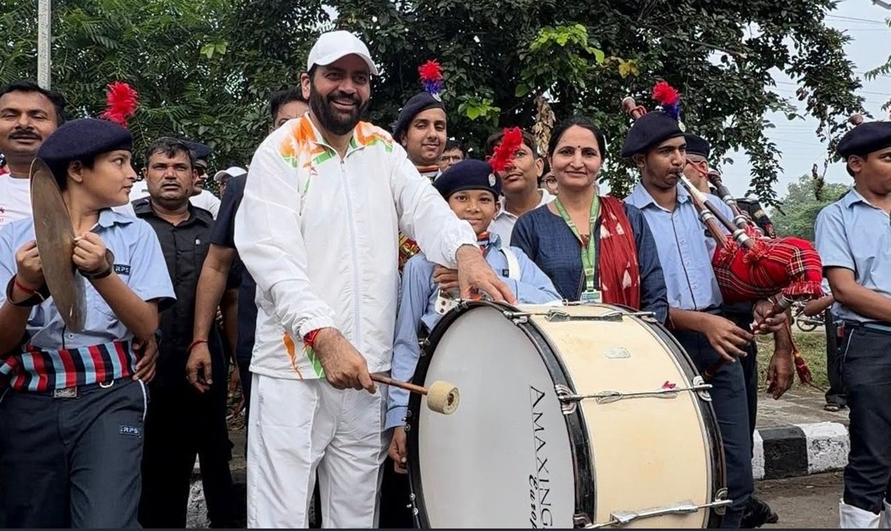 रेवाड़ी हाफ मैराथन में CM नायब सैनी ने क्यों बजाया ढोल?