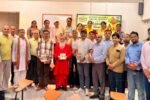 Rewari News: अखिल भारतीय ग्राहक पंचायत रेवाड़ी इकाई ने 16 शिक्षकों को किया सम्मानित