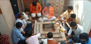 धारूहेड़ा के बालाजी मंदिर में स्थापना दिवस पर हवन और भंडारा