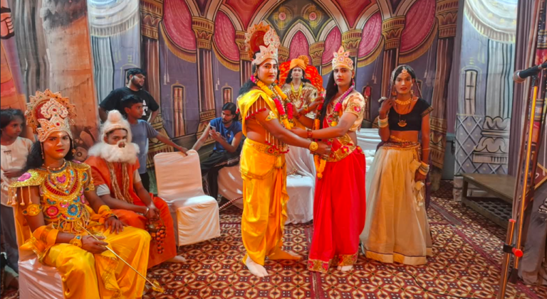 जय बाबा सैय्यद श्री रामलीला: चौथे दिन हुआ भव्य ‘सीता स्वयंवर’ और ‘परशुराम संवाद’ का मंचन, गूंजे श्रीराम के जयकारे