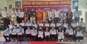 विज्ञान प्रदर्शनी में सीहा स्कूल बना ओवरऑल विजेता, खंड खोल के नन्हे वैज्ञानिकों के बीच हुए रोचक मुकाबले
