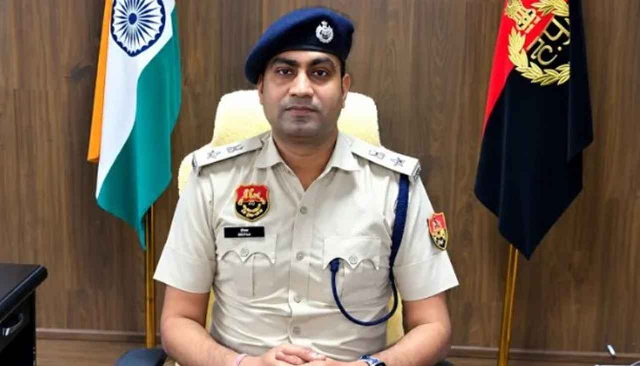 नारनौल के एसपी दीपक