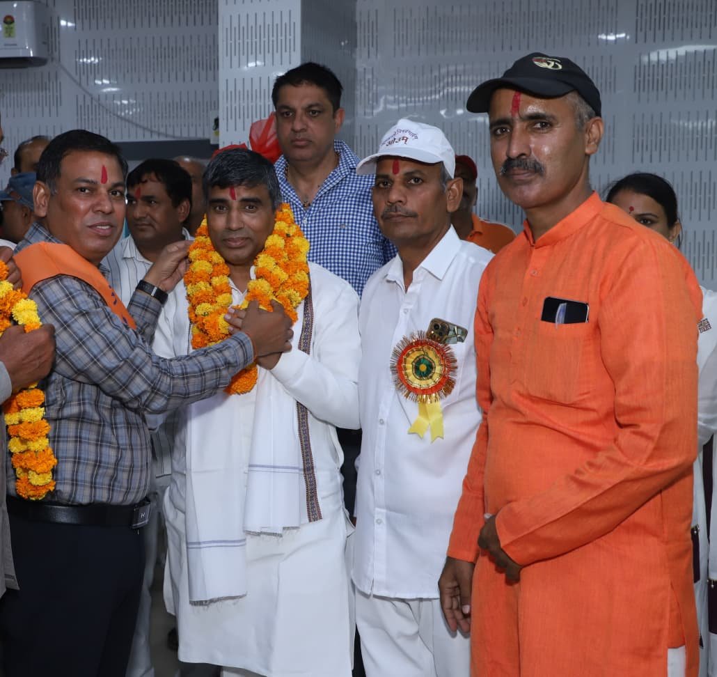 गढ़ी अलावलपुर स्कूल के दो शिक्षकों को मिला श्रेष्ठ शिक्षक सम्मान